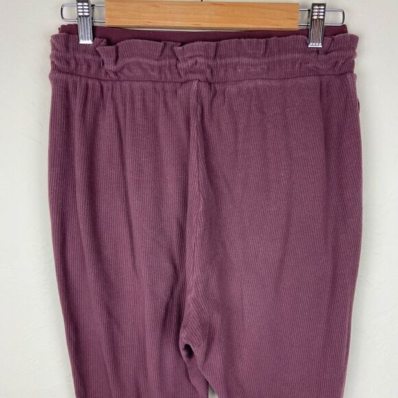Gymshark Ribbed Studio Jogger Pants - Winter Berry - Picture 7 of 8
